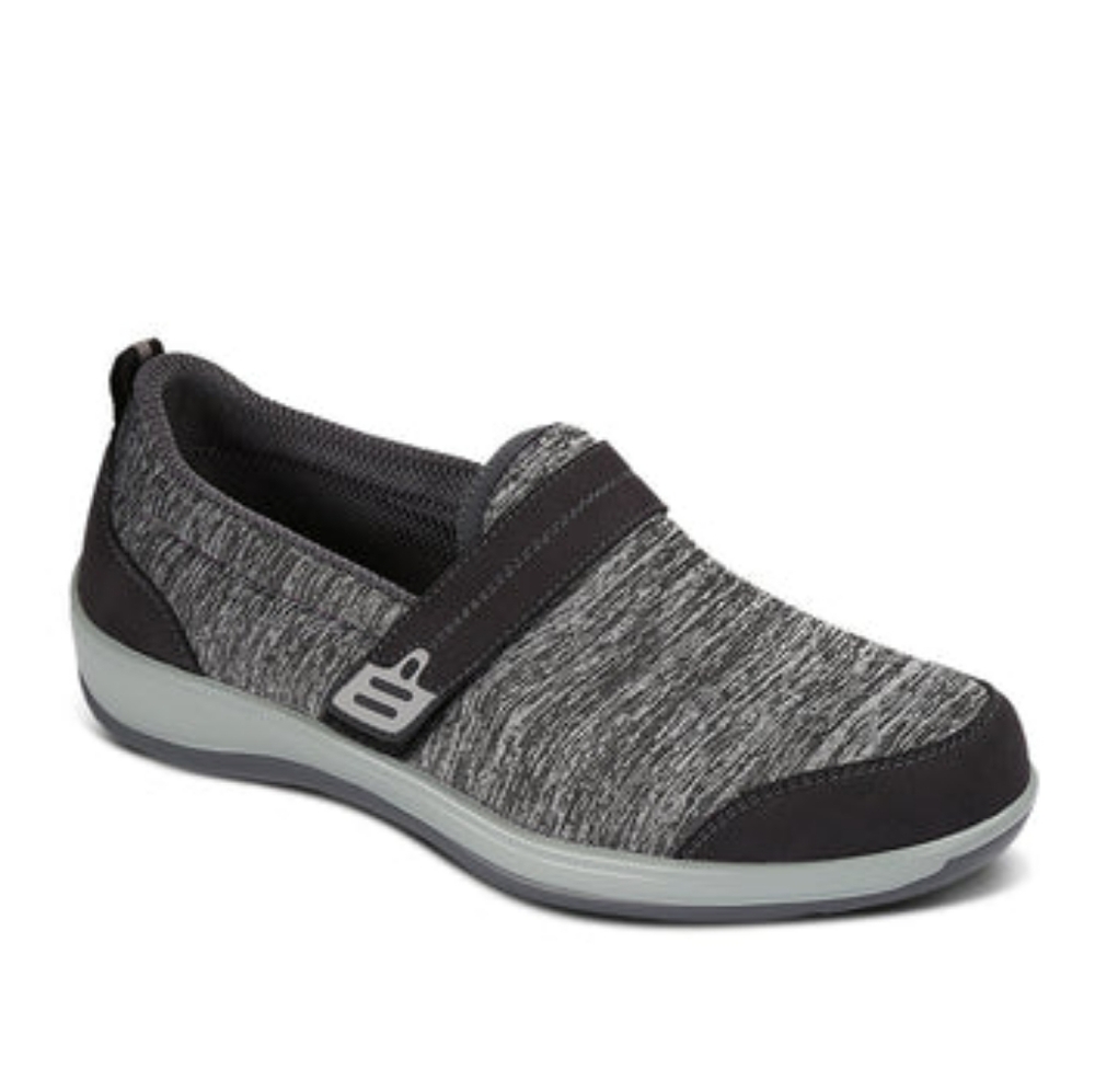 New orthofeet women's shoe color Grey size 6 wide